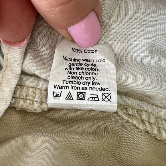 J. Crew Chino Broken-in shorts in 💯  cotton, medium rise - Picture 9 of 9